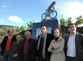 Homenaje a ilustres ciclistas de Cangas del Narcea