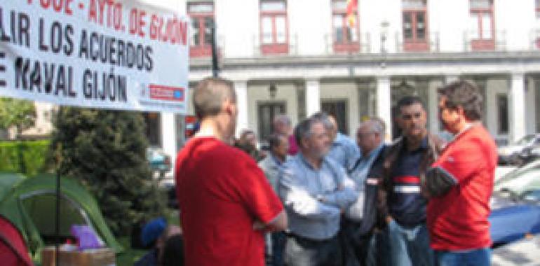 CCOO exige la recolocación de los trabajadores excedentes de Naval Gijón  