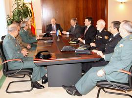 De Lorenzo se reúne con los  responsables de Fuerzas y Cuerpos de Seguridad del Estado