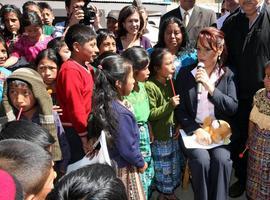 Vicepresidenta Baldetti abre el curso escolar en Chichicastenango