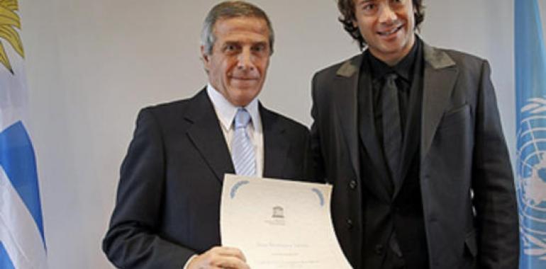 Óscar Washington Tabárez, exentrenador del Oviedo, nuevo Campeón del Deporte de la UNESCO 