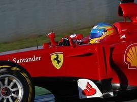 Alonso estrena su nuevo monoplaza con problemas