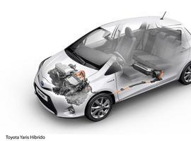 FAEN presenta en Mieres el Toyota eléctrico de los 2\2 litros cada 100 kilómetros