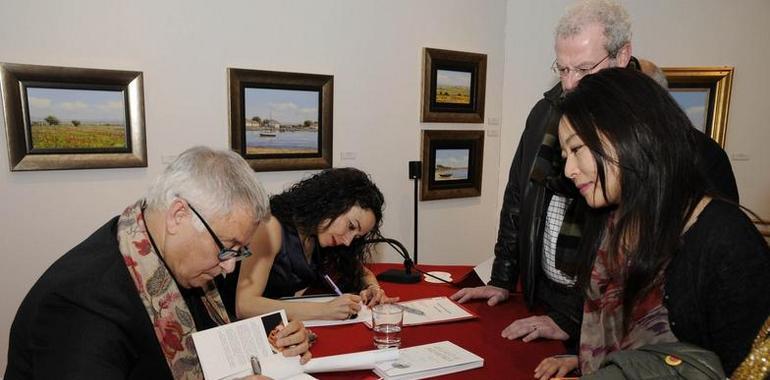 Teófilo Comunicación presenta en la Casa de Galicia en Madrid el libro "Regalo de memoria"