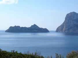 Las reservas naturales de es Vedrà y es Vedranell y los islotes de Ponent de Ibiza cumplen 10 años