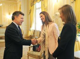 La Infanta Elena de Borbón entregó donación de US$200 mil dólares a Colombia Humanitaria  
