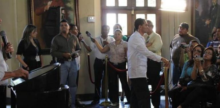 Presidente de Honduras considera arriesgado señalar prematuramente responsables del incendio 