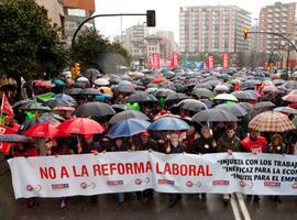 CCOO, UGT y USO llaman a movilizarse el día 11 en Gijón contra la reforma laboral