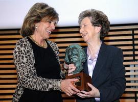 La científica asturiana Margarita Salas recibe el Premio Campoamor