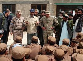 Petraeus elogia la labor de los militares españoles en la provincia de Badghis