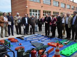 Bomberos de Asturias y Cajastur entregan  Equipos Móviles de Primera Intervención a 18 Ayuntamientos