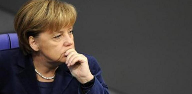Merkel lamenta que hayan cerrado la fundación Adenauer en Emiratos Árabes Unidos