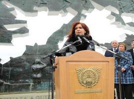 Cristina Kirchner rindió homenaje a los héroes de Malvinas