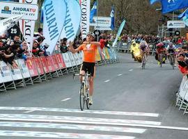 Samuel Sánchez se impone en Arrate y se coloca como líder de la Vuelta al País Vasco