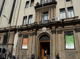 Seis causas llegan a juicio por los \fallecimientos\ en la Asociación Española y el Hospital Maciel de Uruguay
