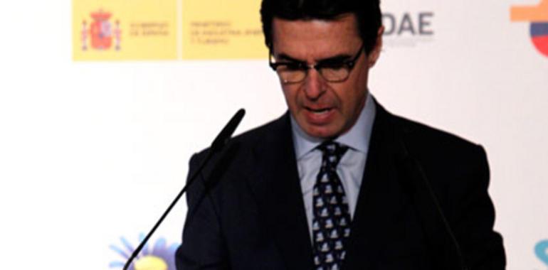 El ministro Soria anuncia medidas comerciales, industriales y energéticas frente a la agresión de Argentina