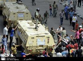 Asesinan a tiros a más de 20 manifestantes contra el régimen militar en El  Cairo
