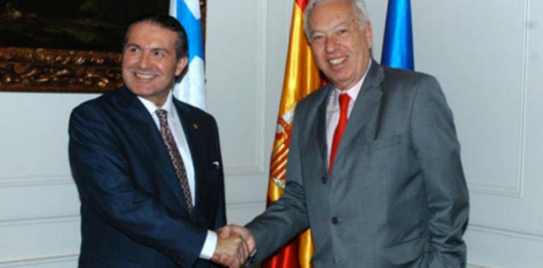 El ministro de Asuntos Exteriores y de Cooperación se reúne con su homólogo panameño 
