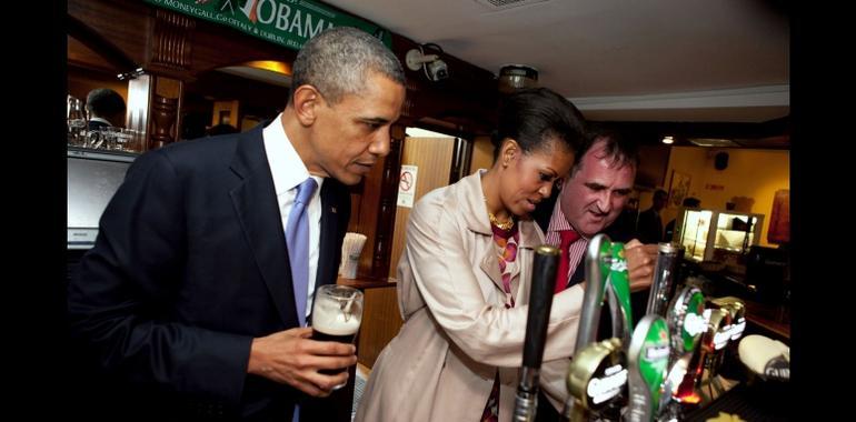 Obama, tras recorrer sus orígenes irlandeses, continúa su estancia en Londres