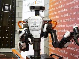 \Hiro\, el primer robot humanoide, llega a Europa