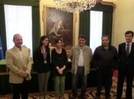 Mercedes Peris recibida por la alcaldesa de Gijón tras su éxito europeo 