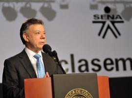 Santos muestra cierto escepticismo respecto al comunicado de las FARC y pide \hechos\