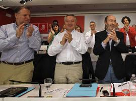 Rubalcaba: "El PSOE no va a las elecciones para obtener derrotas dignas, sino para obtener victorias democráticas" 