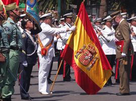 Más de 60.000 personas en el homenaje a la Bandera en Málaga