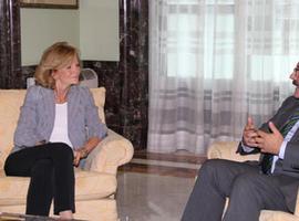 Elena Salgado se reúne con Manuel Teruel, nuevo presidente de las Cámaras de Comercio
