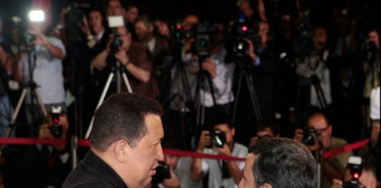 Chávez no reconoce al írrito e ilegal gobierno golpista de Paraguay