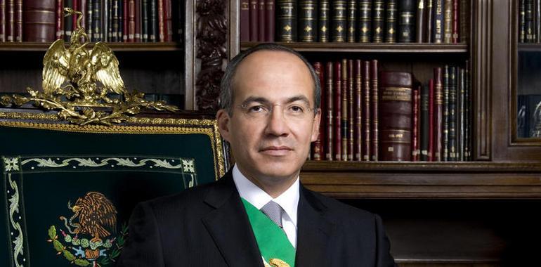 Calderón habla de tranquilidad en la jornada electoral mexicana "salvo algunos incidentes"