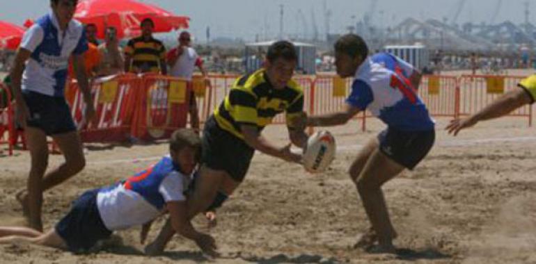 La playa de Otur acoge el Luarca Rugby Day