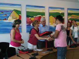 El Gobierno del Principado entrega las llaves de 24 viviendas de promoción pública en Gozón 