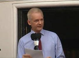Assange pide a Inglaterra un salvoconducto y a Obama que deje de perseguir a Wikileaks