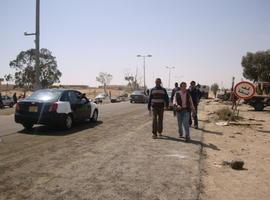 ACNUR reporta 100.000 desplazados de Trípoli y Misrata 
