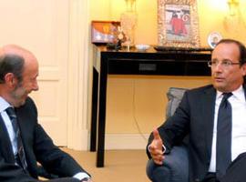 Rubalcaba se entrevista con François Hollande