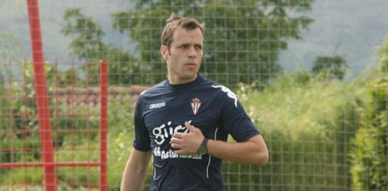 Manolo Sánchez podría estar viviendo sus últimas horas como técnico del Sporting