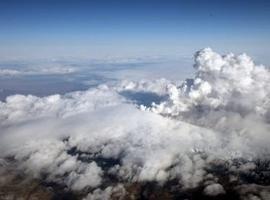 Las cenizas del volcán  Puyehue obligan a cerrar parte del espacio aéreo argentino
