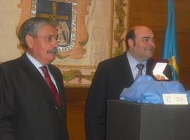 Proyecto Hombre recibe la Medalla de Oro del Ayuntamiento de Oviedo