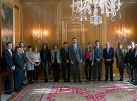 Audiencia de SSARR los Príncipes de Asturias a los galardonados con las Medallas de Asturias