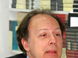Javier Marías rechaza el premio Nacional de Narrativa concedido por el Ministerio