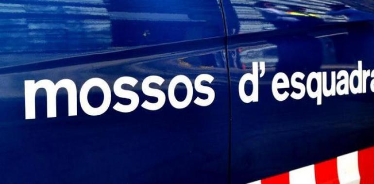 Los Mossos evitan un atraco en una entidad bancaria de las Cortes (Barcelona)