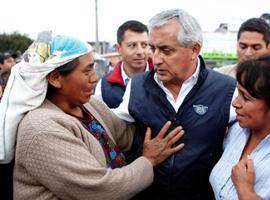 Guatemala decreta tres días de duelo por víctimas de seismo 