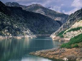 La reserva hidráulica en la cuenca asturiana está 12 puntos sobre la española