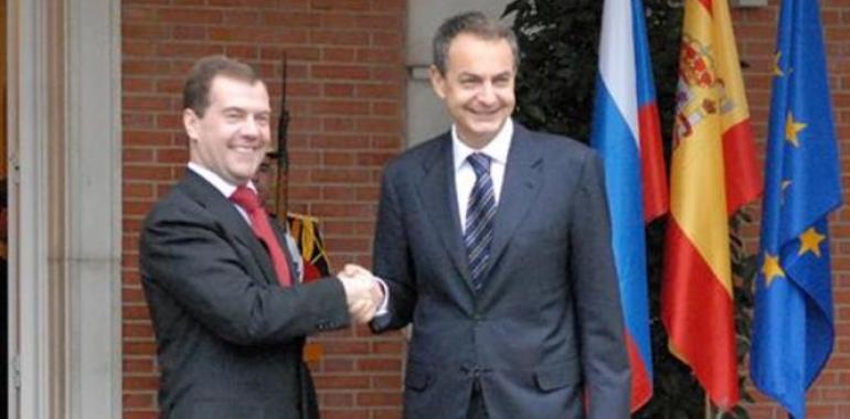 Zapatero participa mañana en el Foro Económico de San Petersburgo