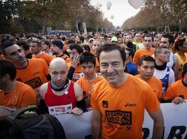 Más de 15.000 madrileños corren en El Retiro para apoyar la investigación del Hospital Puerta de Hierro