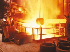 IU pide un frente común para defender la siderurgia