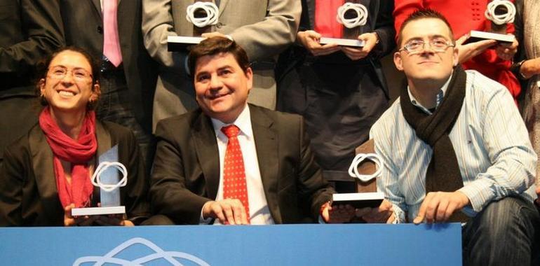 Migueláñez recibe el premio Corresponsables por sus Sonrisas Dulces