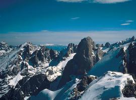 Riesgo elevado de aludes en los tres macizos de Picos de Europa