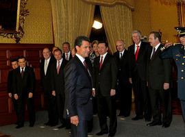 Peña Nieto asume la presidencia de México